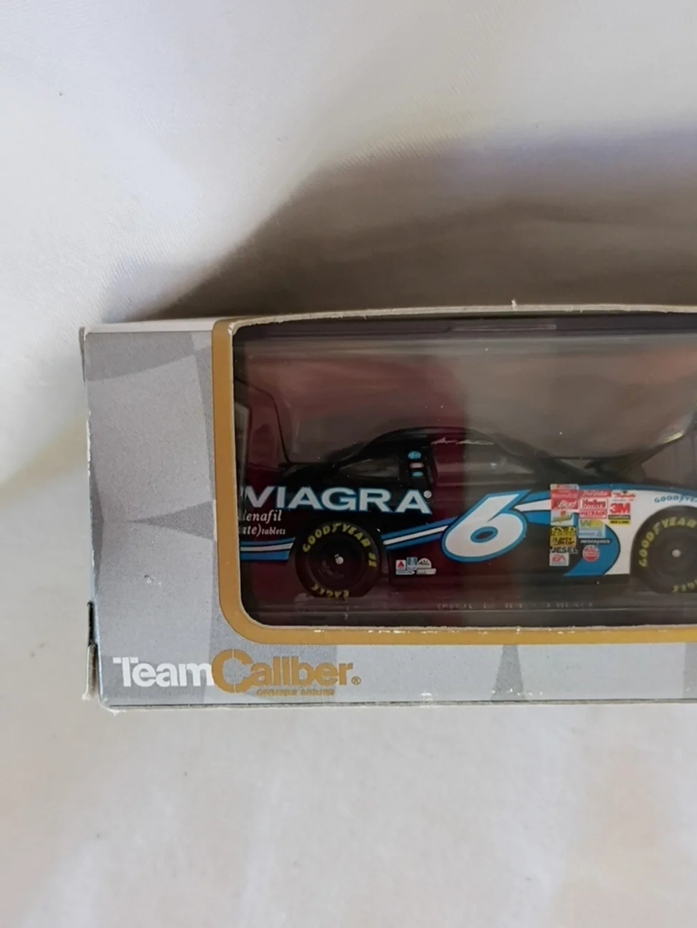 New Nascar TEAM CALIBER Mark Martin 1/64 Scale 2003 Black Ford Taurus